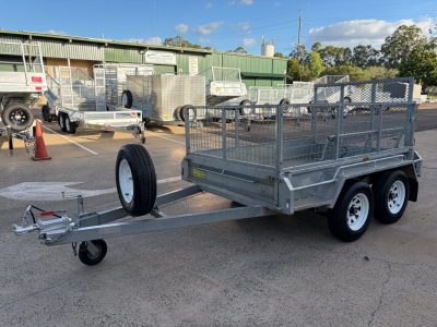 8 x 5ft tandem Box Trailer with cage loading ramp and spare wheel