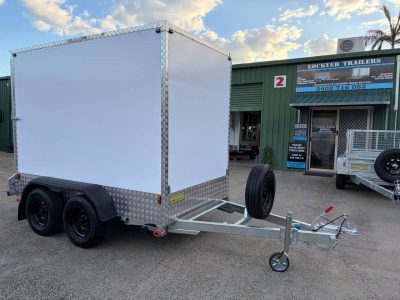 9ft x 5ft x 6'8" (2.7m×1.5m x 2.1m high) Tandem enclosed Multipurpose Trailer – ATM 2000kg